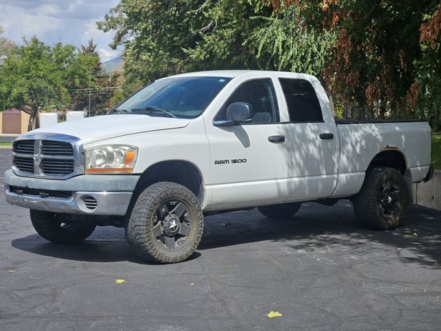 White 2006 Dodge RAM 1500 Pickup Truck Four-Wheel Drive 6-Speed Manual