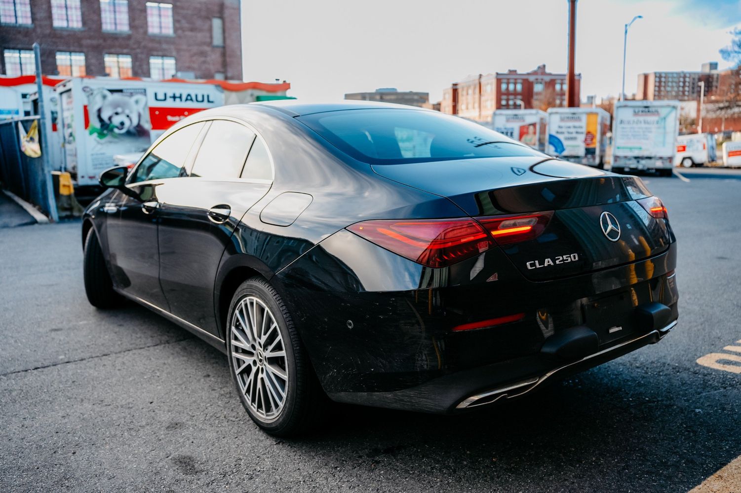 2025 Mercedes Benz CLA 250 photo 4