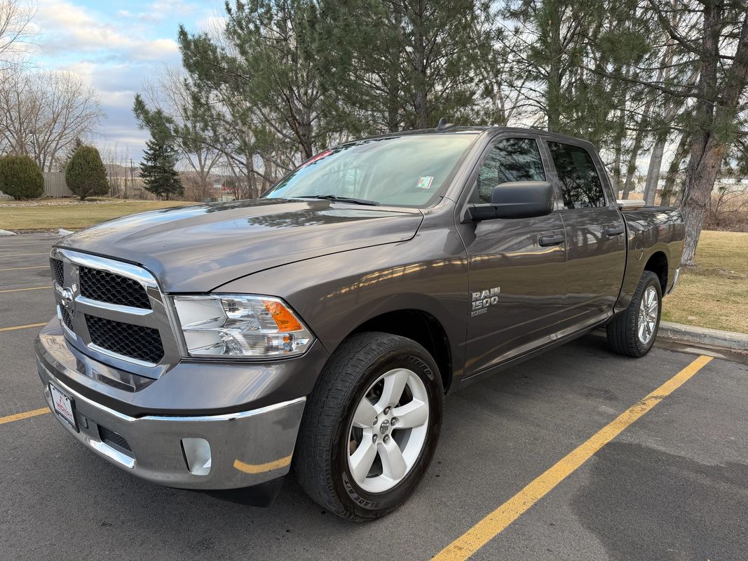 2022 RAM 1500 Classic Tradesman 4x4 Crew Cab 5'7's photo