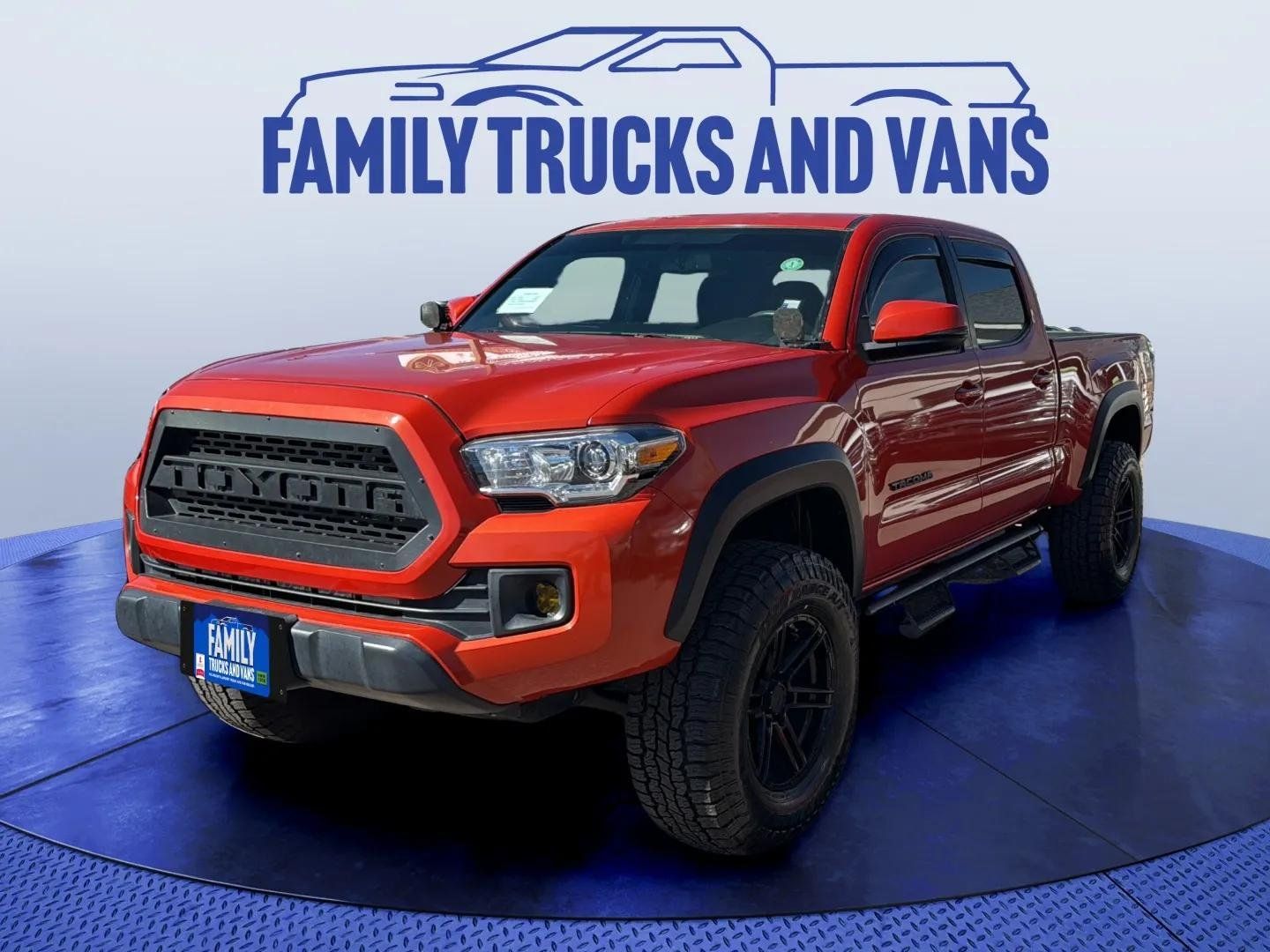 2017 Toyota Tacoma TRD Off Road Double Cab 4x4 Auto LB's photo