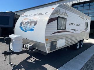 photo of RV 2012 Cherokee Grey Wolf 19R