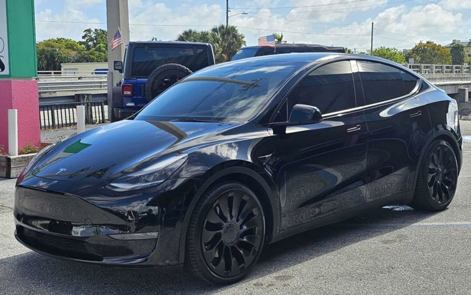 2021 Tesla Model Y Performance Dual Motor All-Wheel Drive's photo
