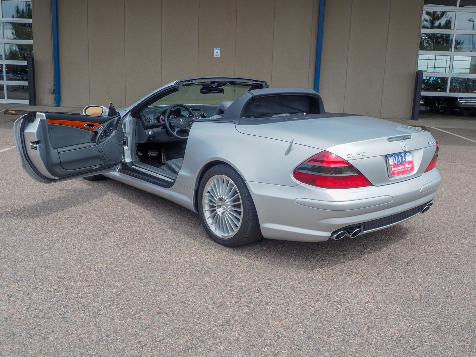 2004 Mercedes-Benz SL-Class 44