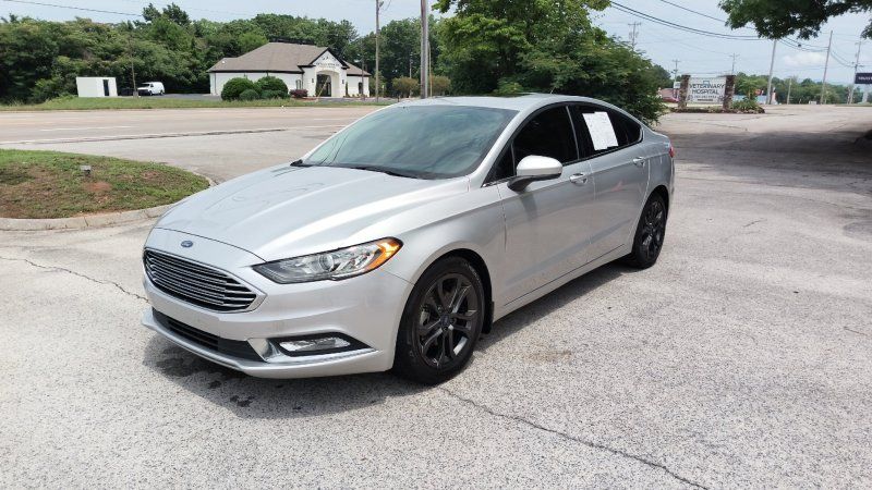 2018 Ford Fusion SE FWD's photo