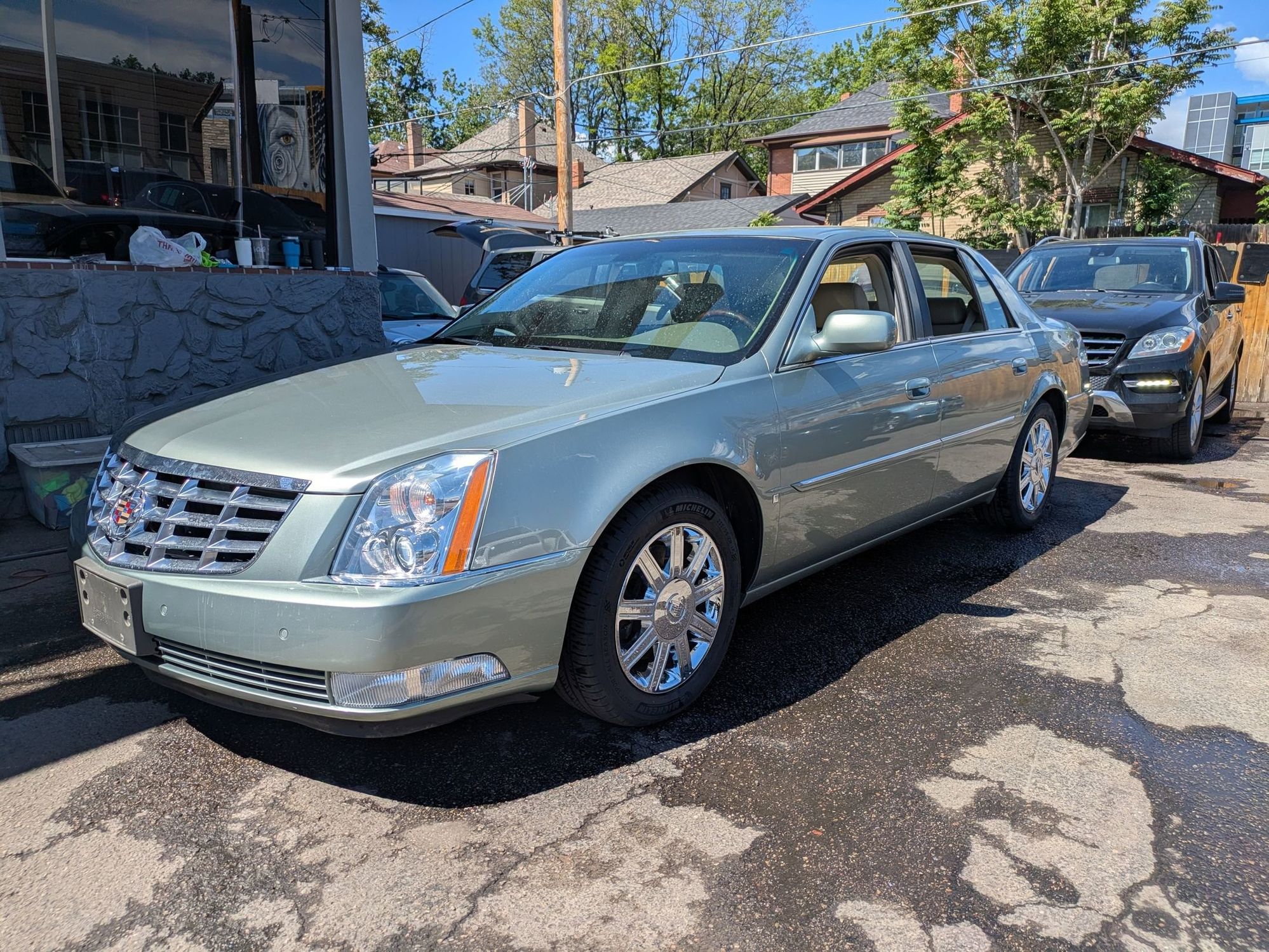 2006 Cadillac DTS's photo