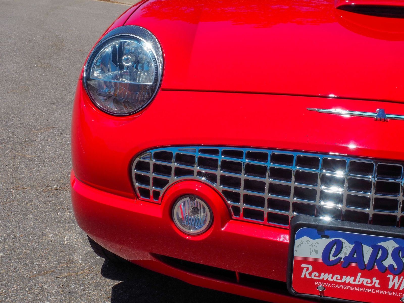 2002 Ford Thunderbird 23