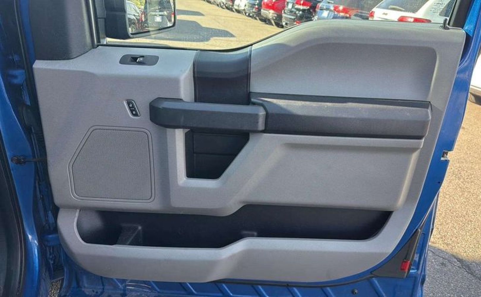 2015 Ford F-150 XL photo 14