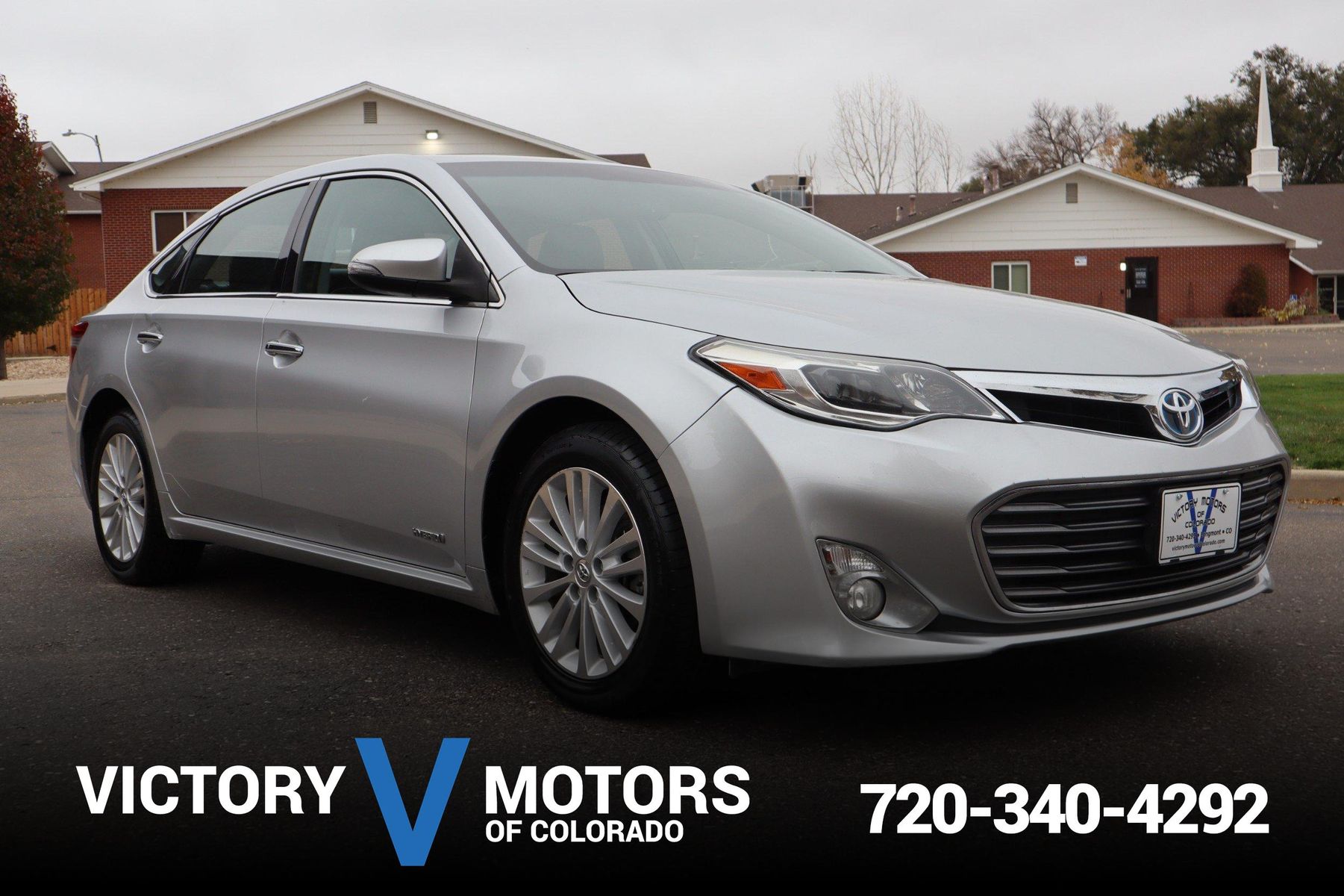 2013 Toyota Avalon Hybrid XLE Touring | Victory Motors of Colorado