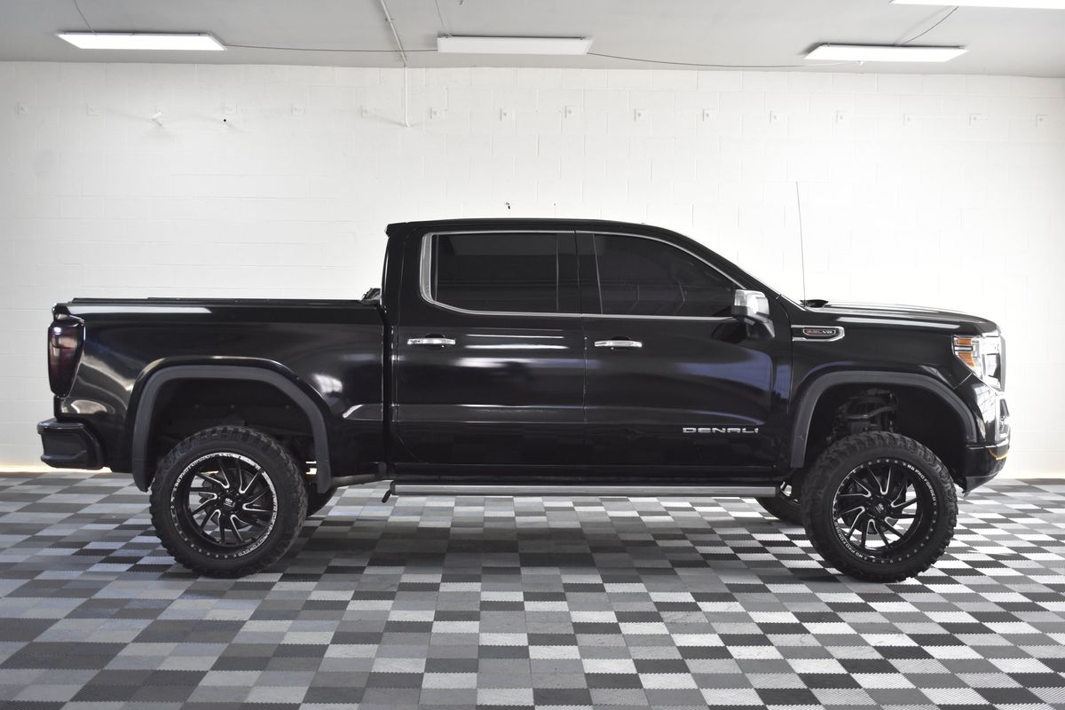 2020 GMC Sierra 1500 4WD Crew Cab Short Box Denali