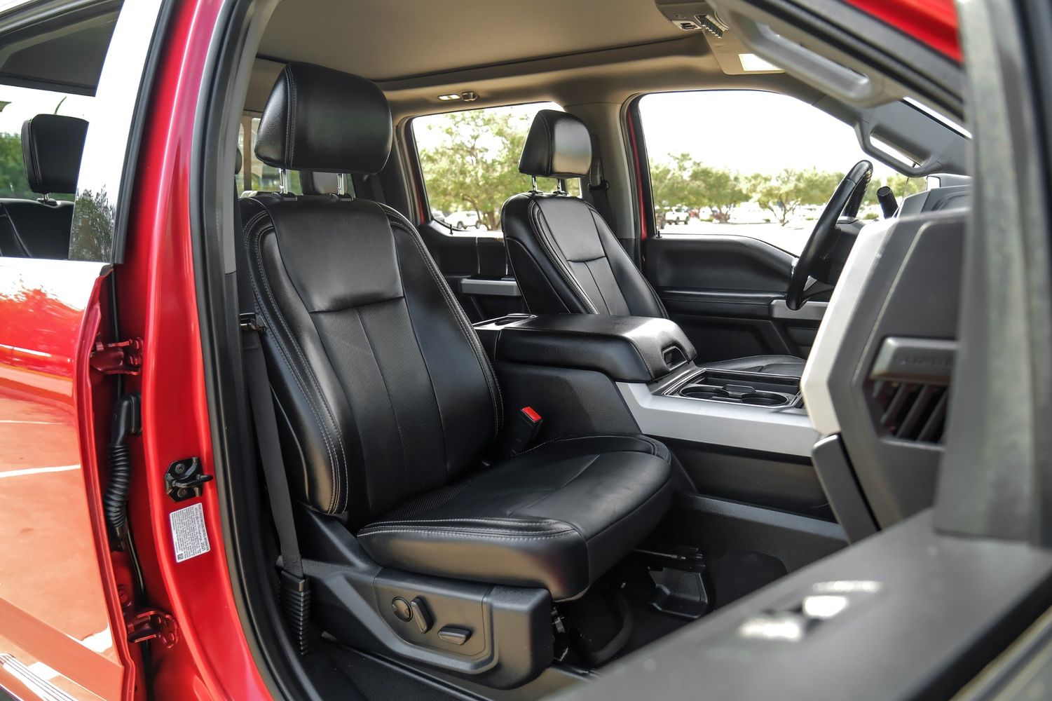 2021 Ford F-250 Lariat photo 42