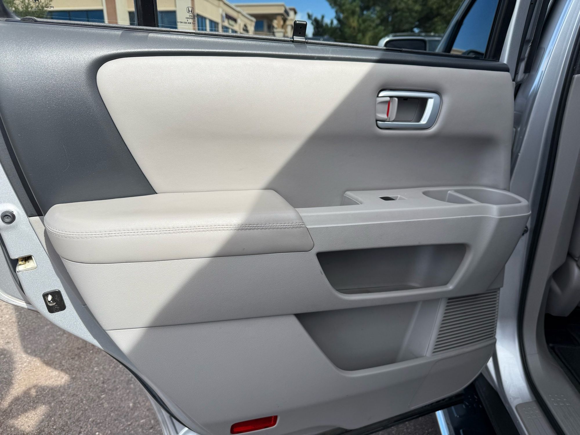 2014 Honda Pilot Touring photo 15