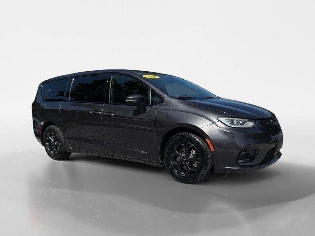 2023 Chrysler Pacifica Hybrid Touring L photo 7