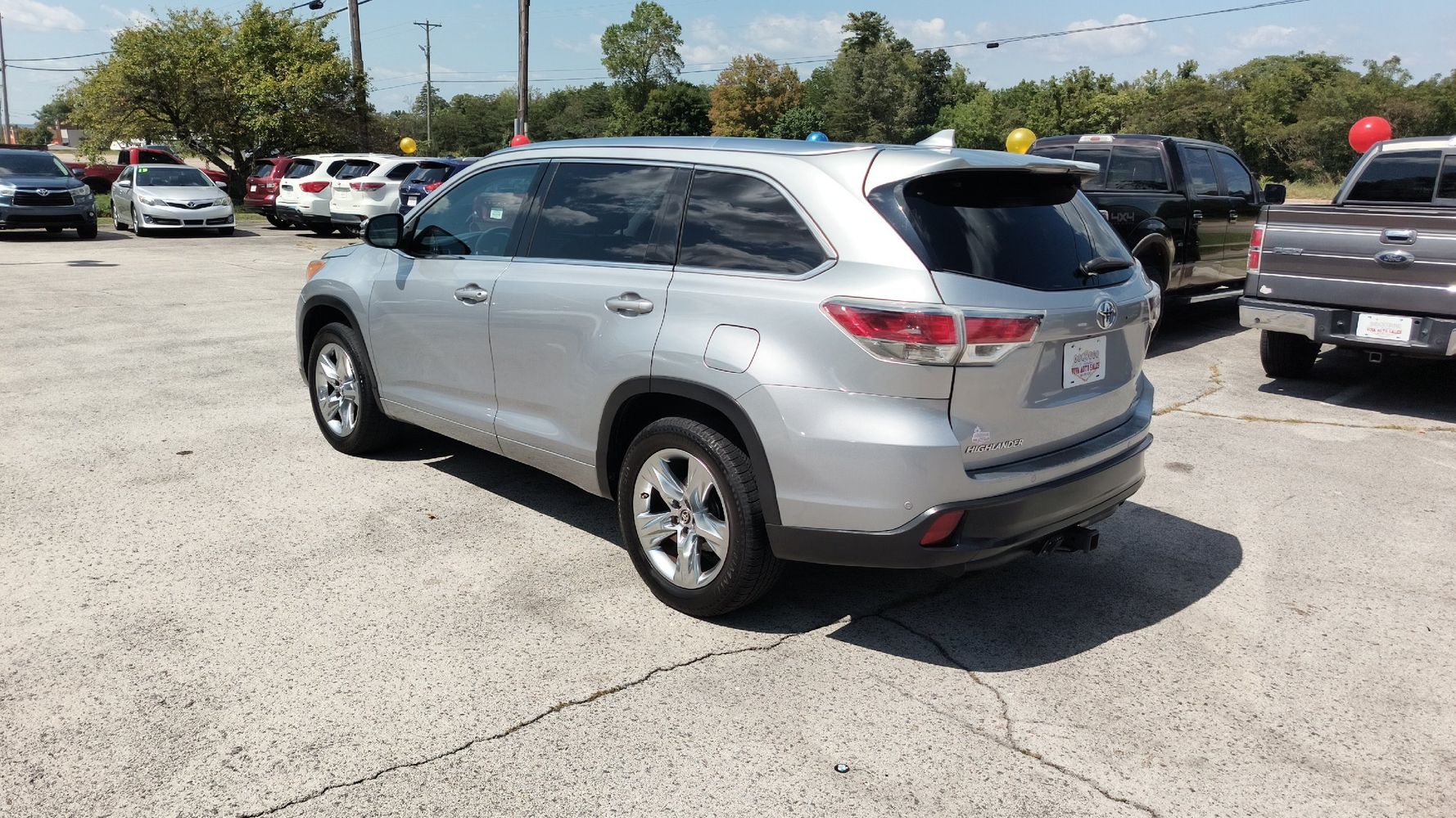 2016 Toyota Highlander Base Hybrid photo 3