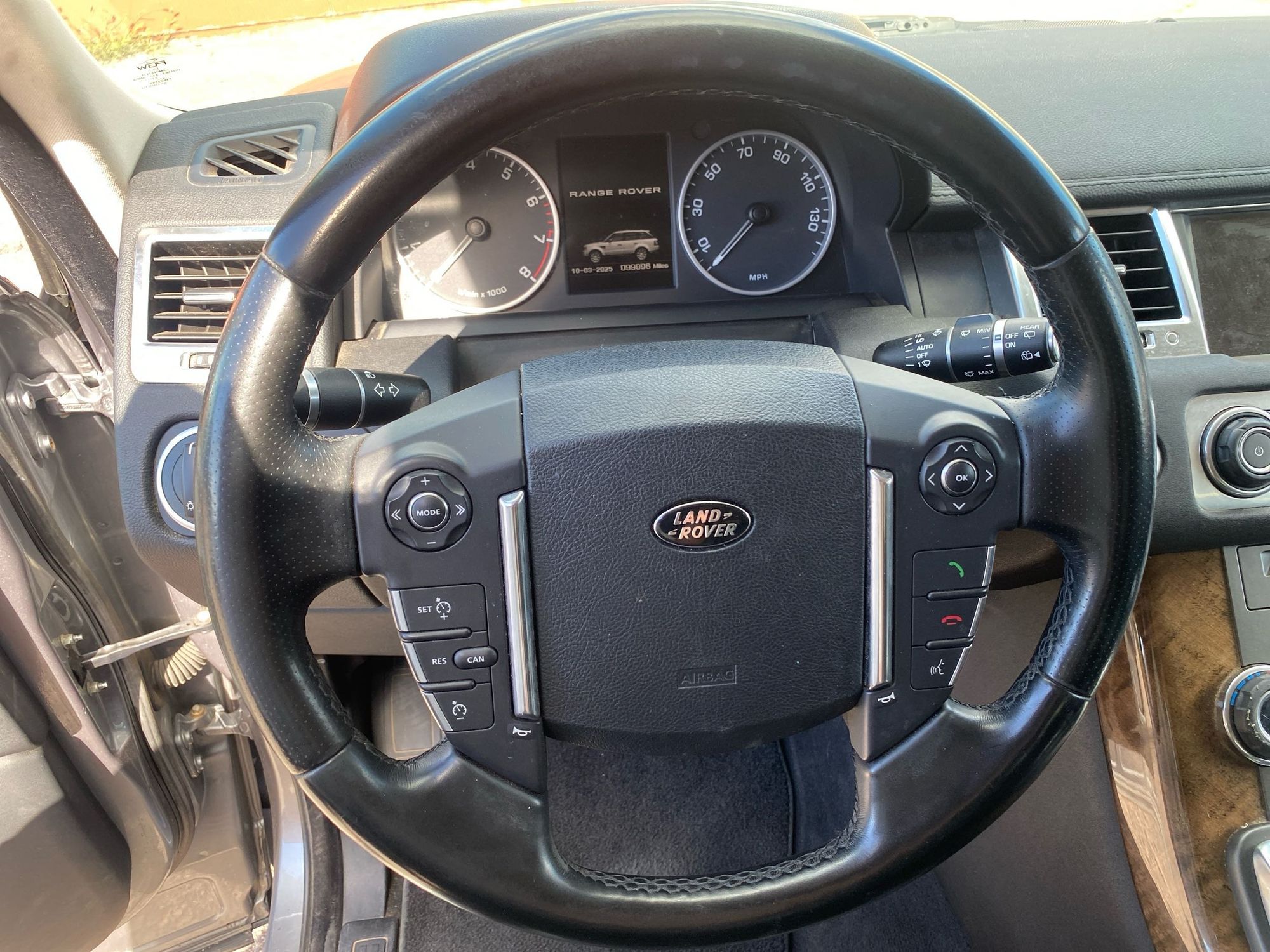 2013 Land Rover Range Rover Sport HSE photo 23