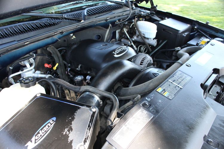 2005 Chevrolet Silverado 2500HD LS | Victory Motors of Colorado