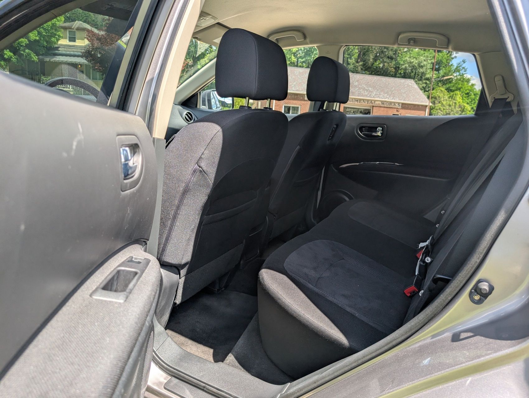 2012 Nissan Rogue 41