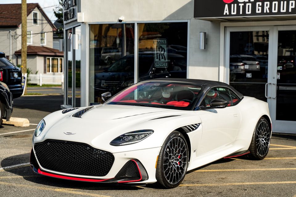 2023 Aston Martin DBS 770 Ultimate Volante