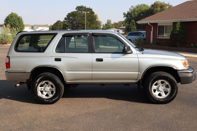 1999 Toyota 4Runner Photos