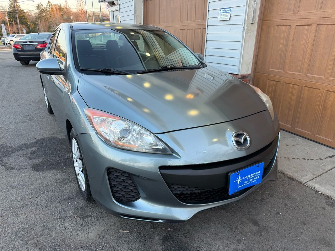 Gray 2012 Mazda MAZDA3 i Sport Sedan Front-Wheel Drive 5-Speed Automatic