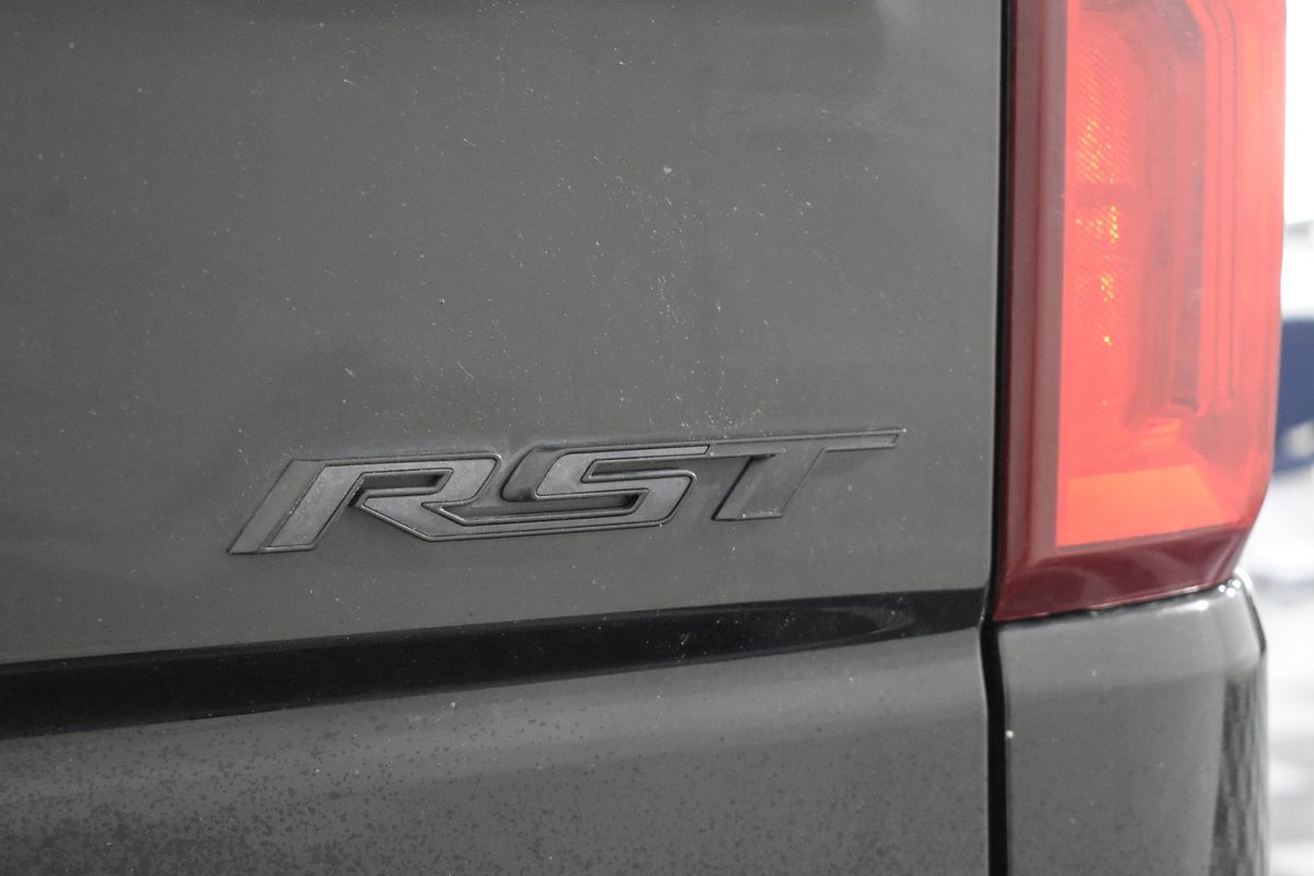 2021 Chevrolet Silverado 1500 4WD Crew Cab Short Bed RST