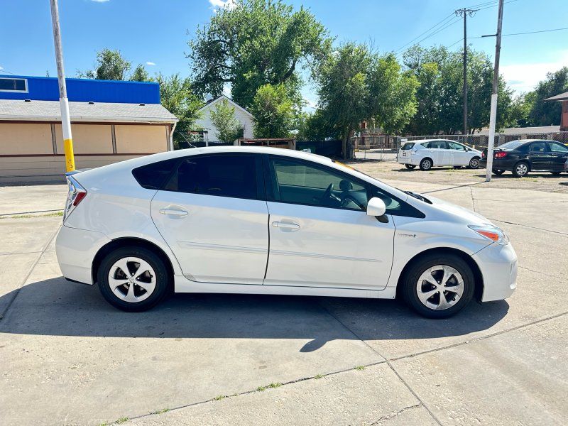 2015 Toyota Prius Two - null exterior view 4