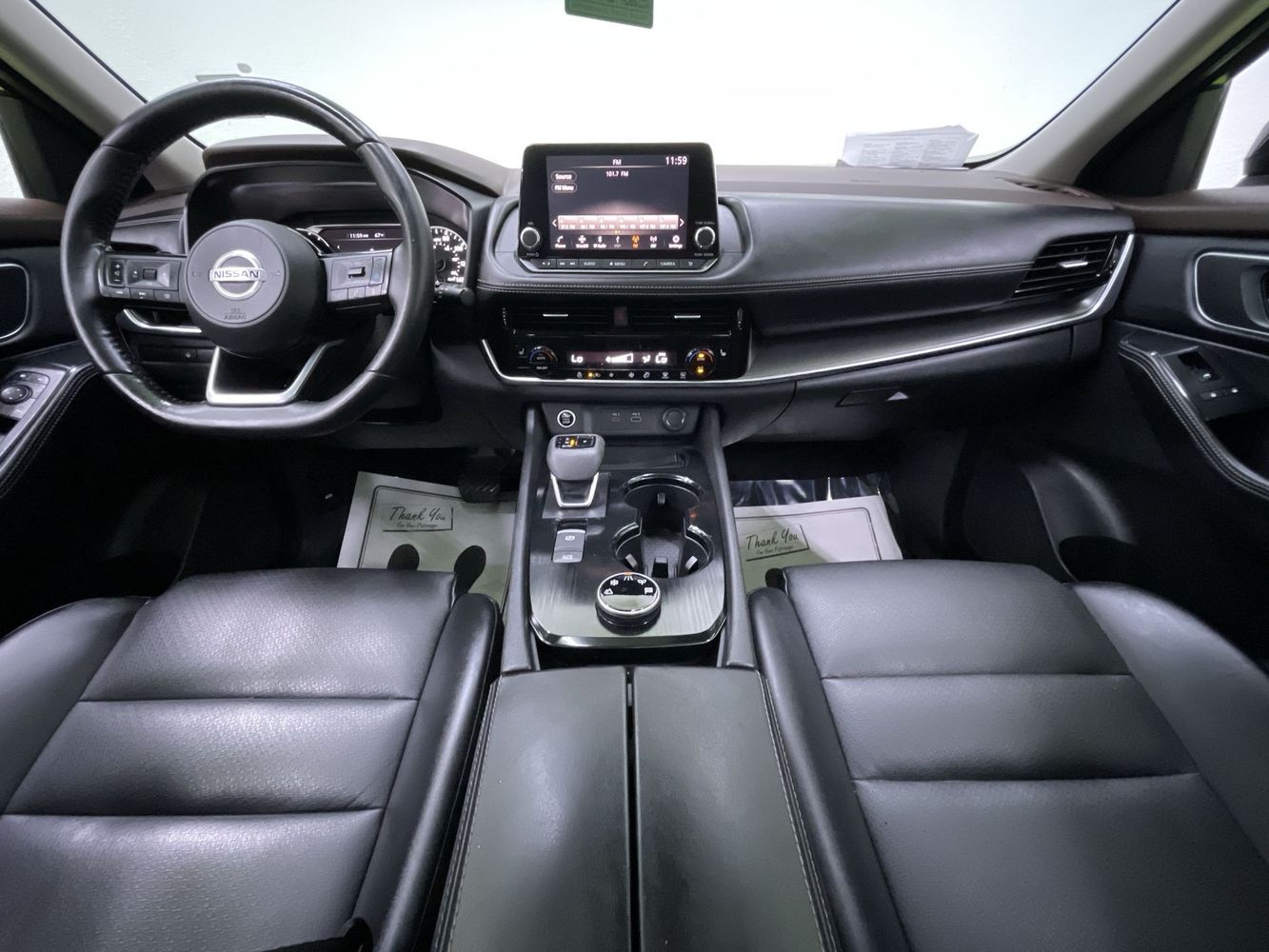 2021 Nissan Rogue SV photo 16