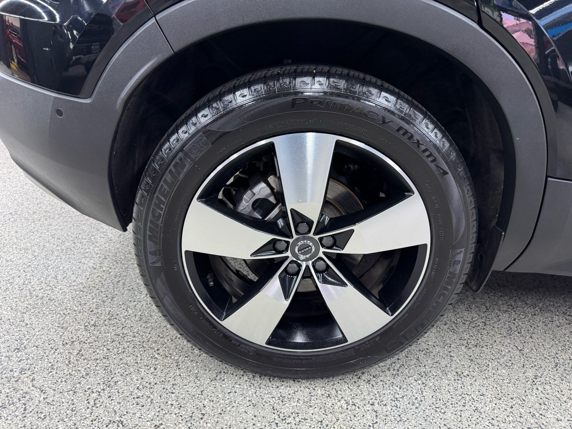 2019 Volvo XC40 T5 Momentum photo 38