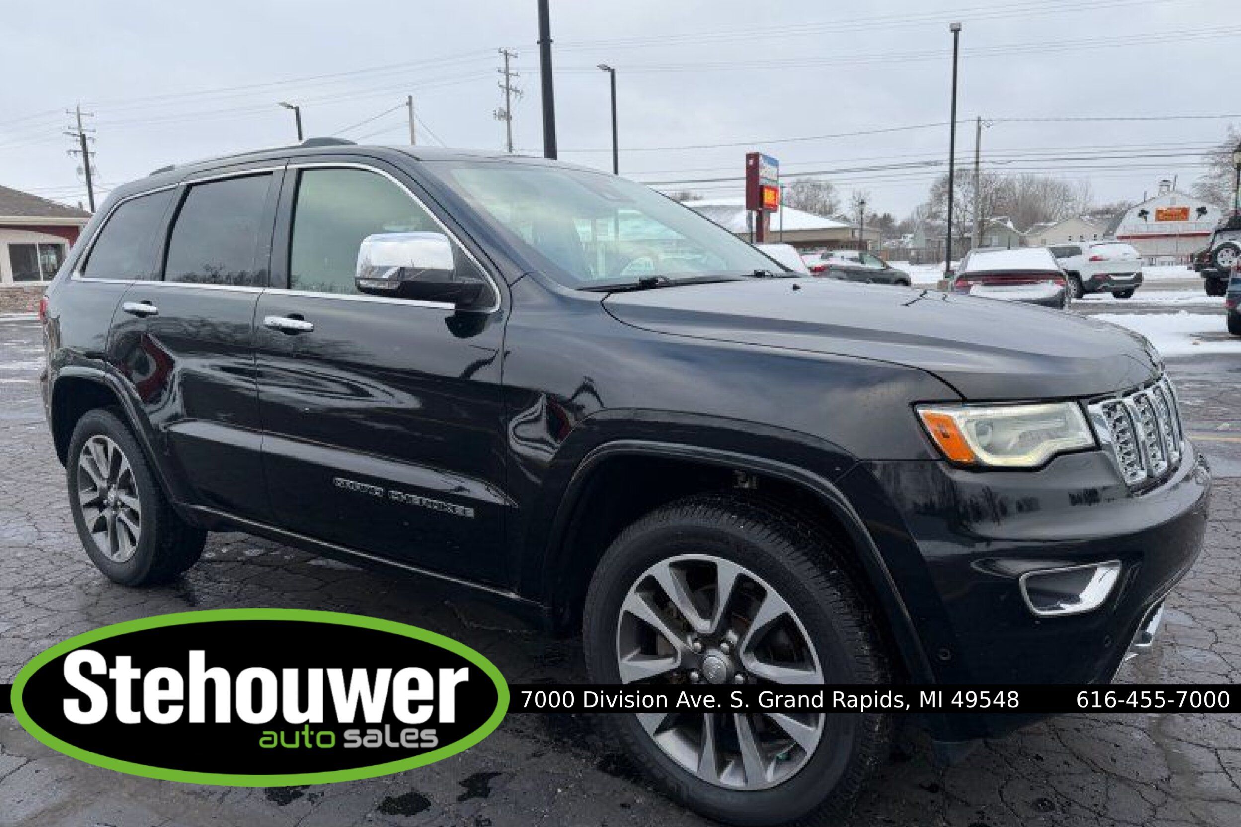 2018 Jeep Grand Cherokee Overland's photo