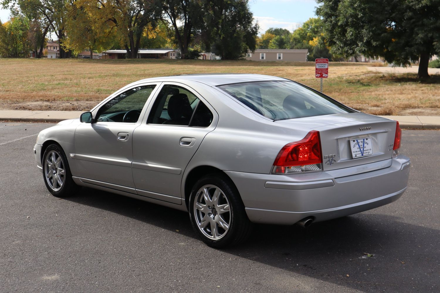 2005 Volvo S60 2 5 T Specs