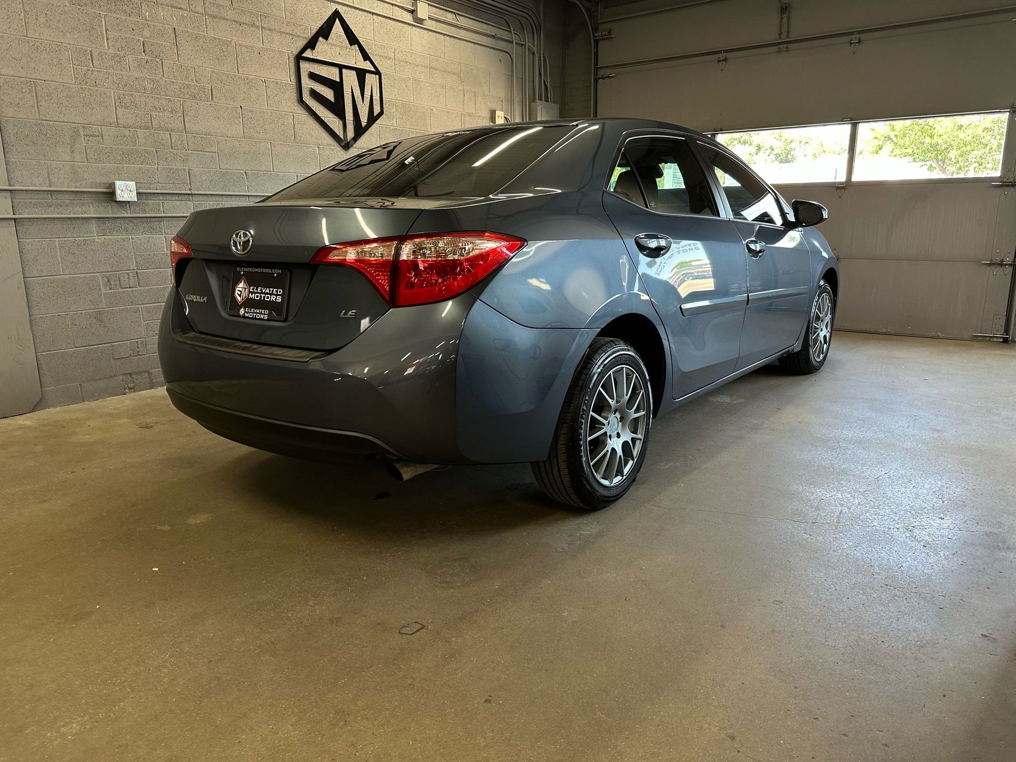 2018 Toyota Corolla LE photo 5