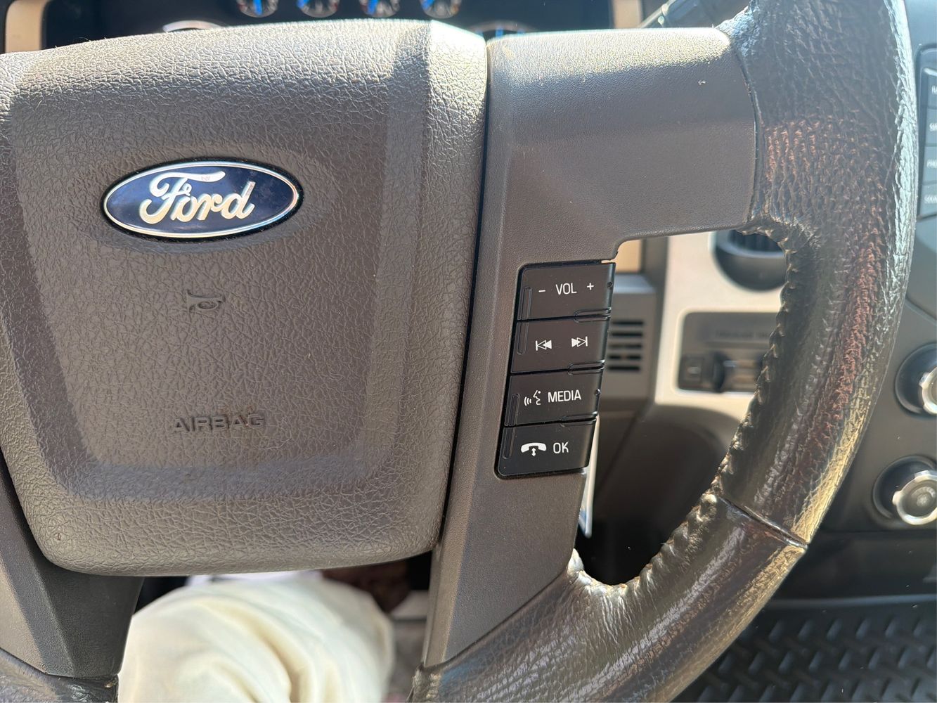 2014 Ford F-150 XLT - Photo 46
