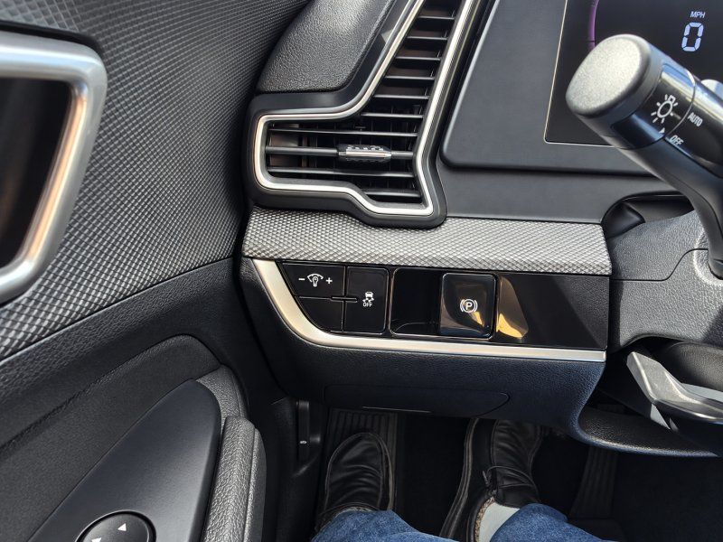 2023 Kia Sportage LX - Photo 26