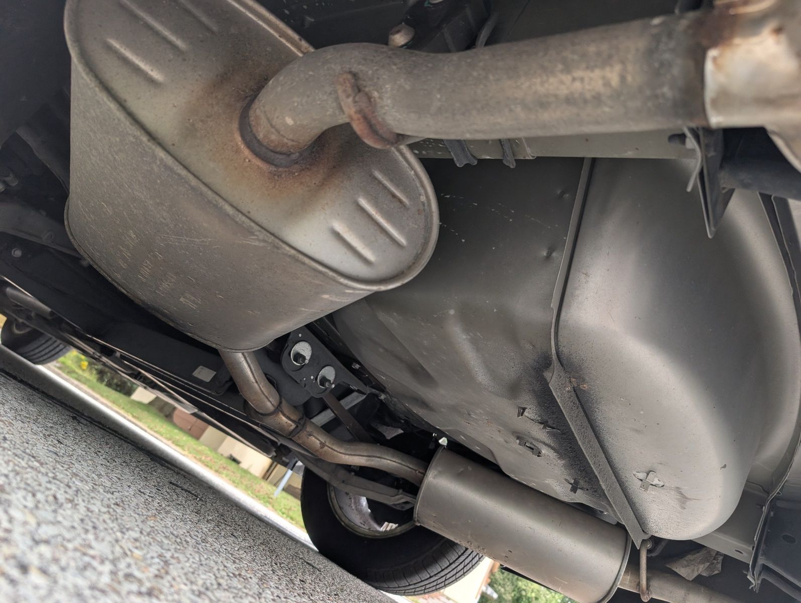 2005 Cadillac DeVille 142