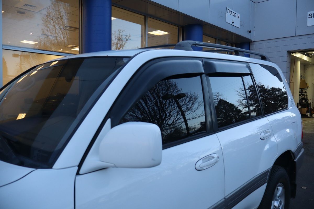 2000 Toyota Land Cruiser 