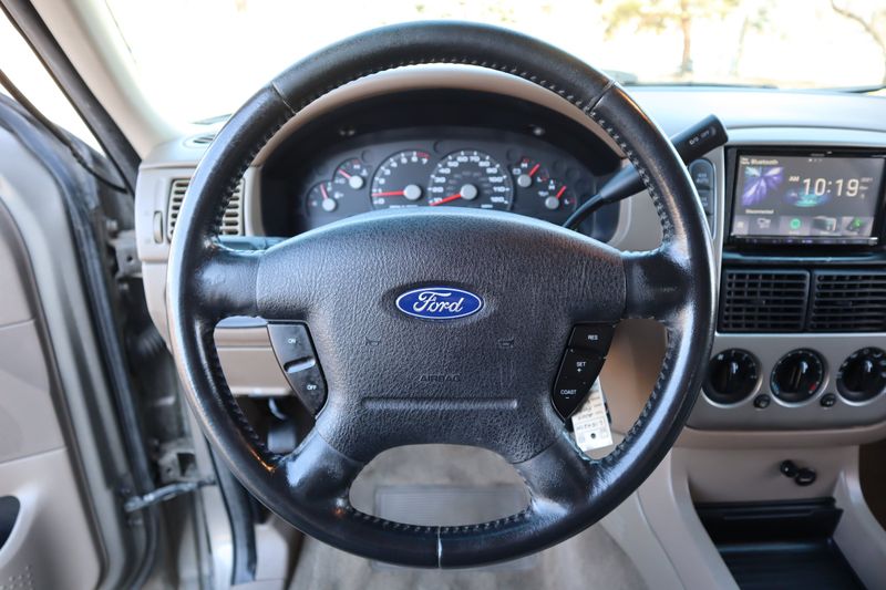 2004 Ford Explorer XLT | Victory Motors of Colorado