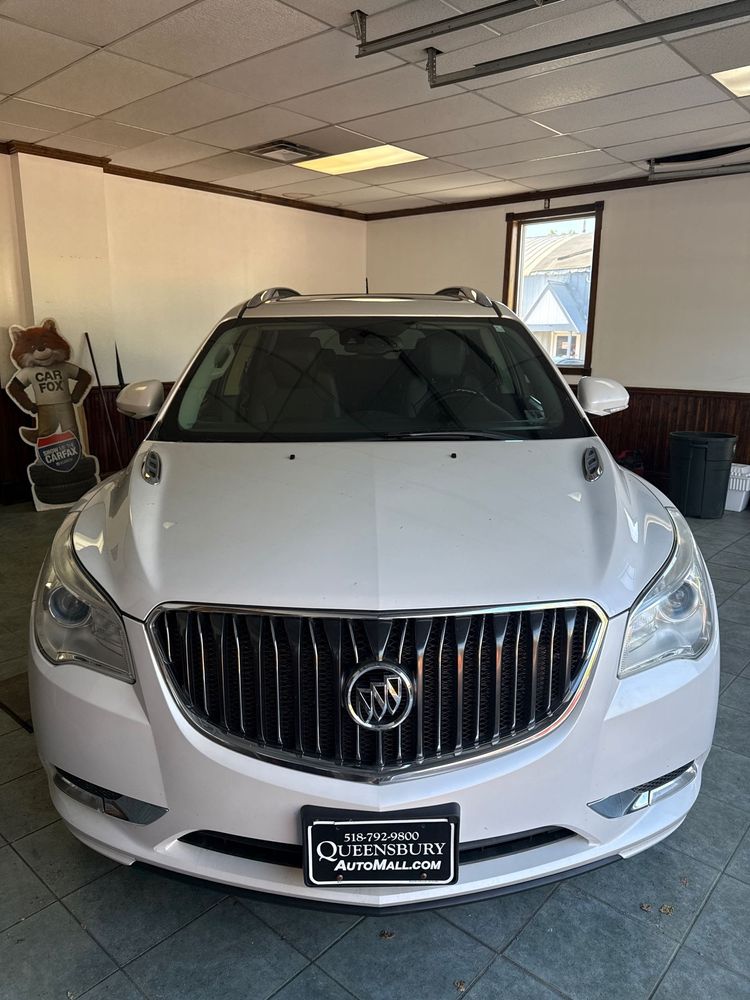 2017 Buick Enclave Premium photo 2