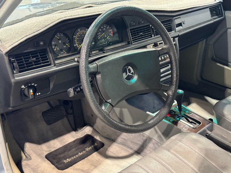 1985 Mercedes-Benz 190-Class 190 E 2.3, photo 10
