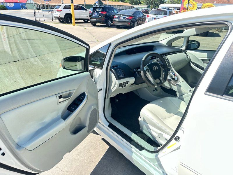 2015 Toyota Prius Two - null exterior view 5