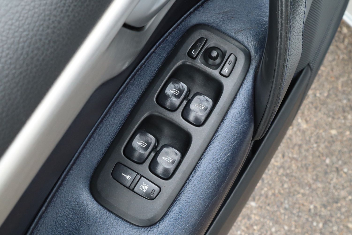 2004 Volvo S60 R Base | Victory Motors of Colorado