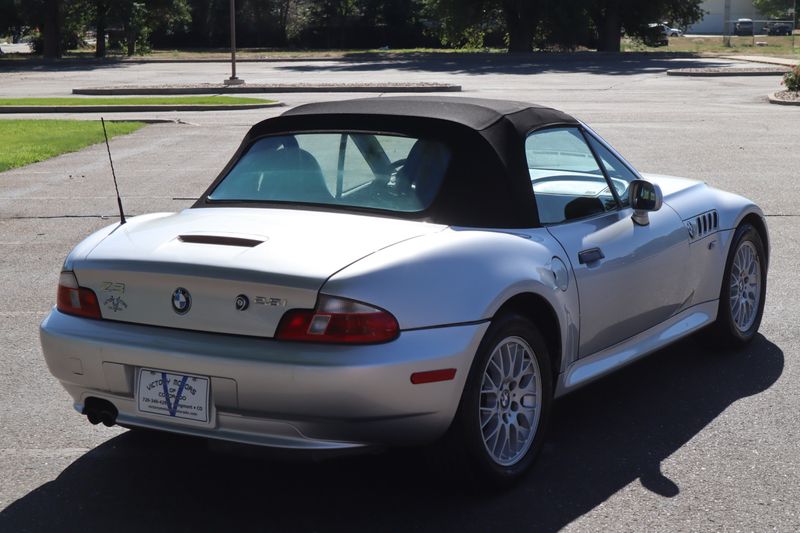 2001 BMW Z3 2.5i | Victory Motors of Colorado