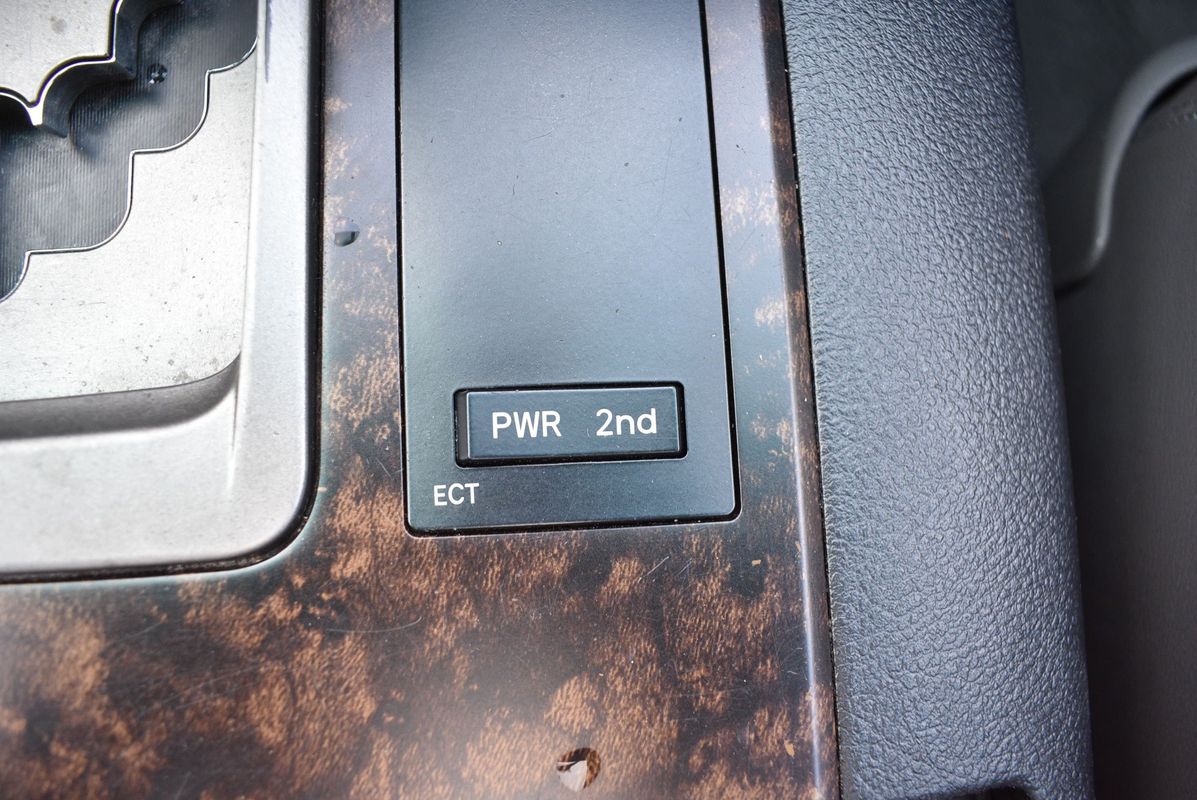 2009 Toyota Land Cruiser Base