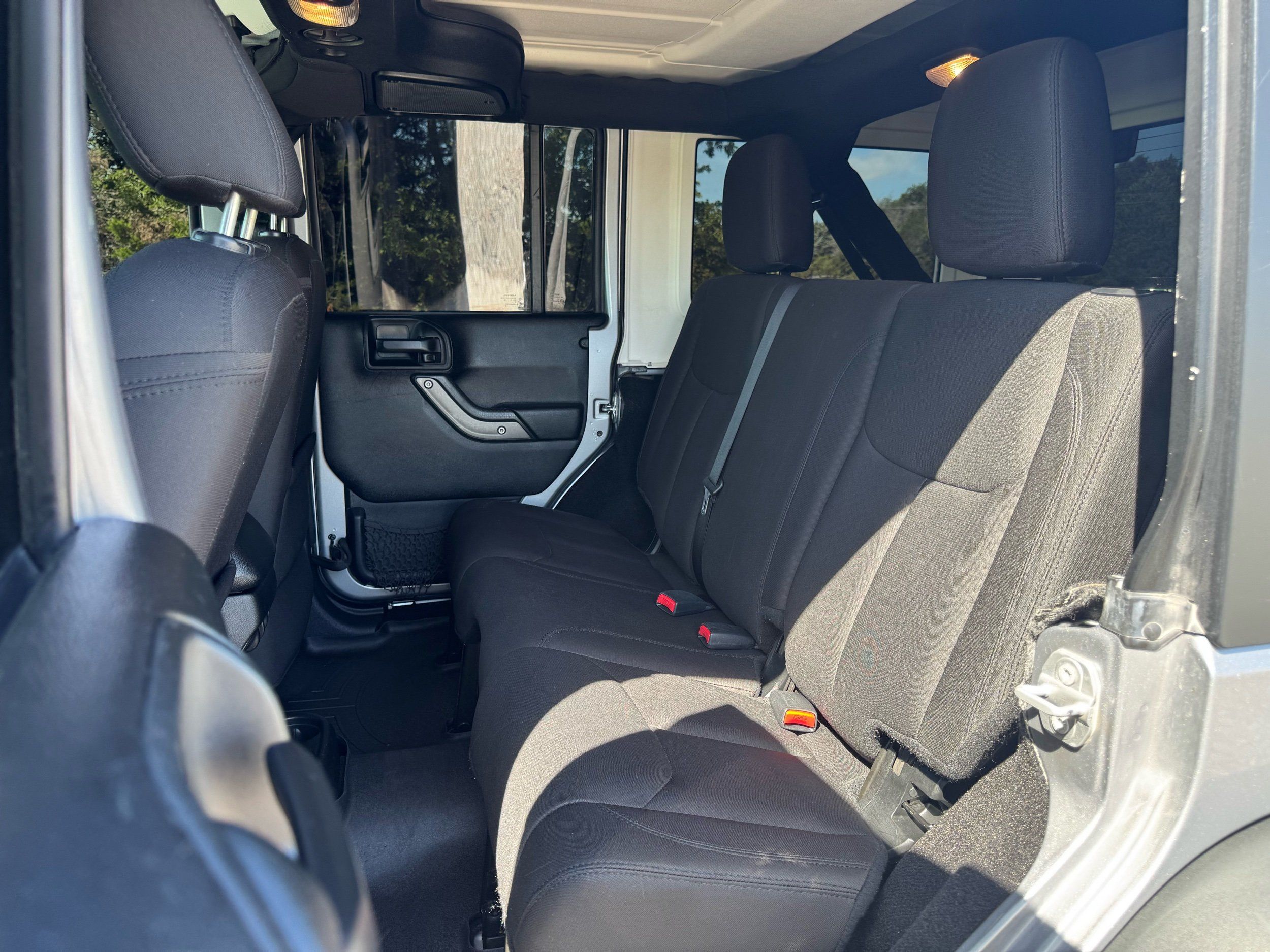 2016 Jeep Wrangler Unlimited Sport S - Photo 16