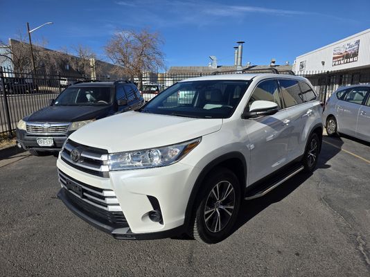 2019 Toyota Highlander LE