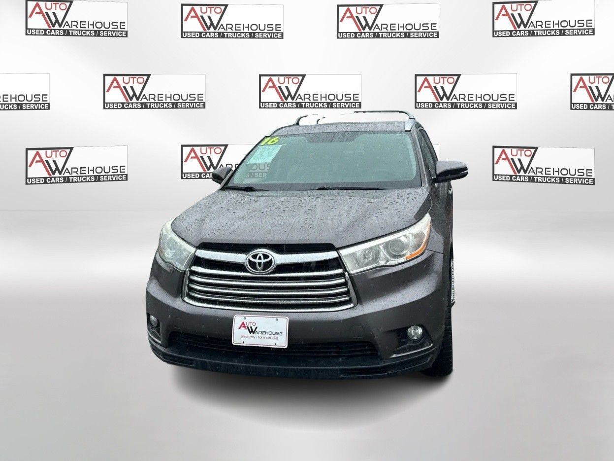 2016 Toyota Highlander XLE photo 8