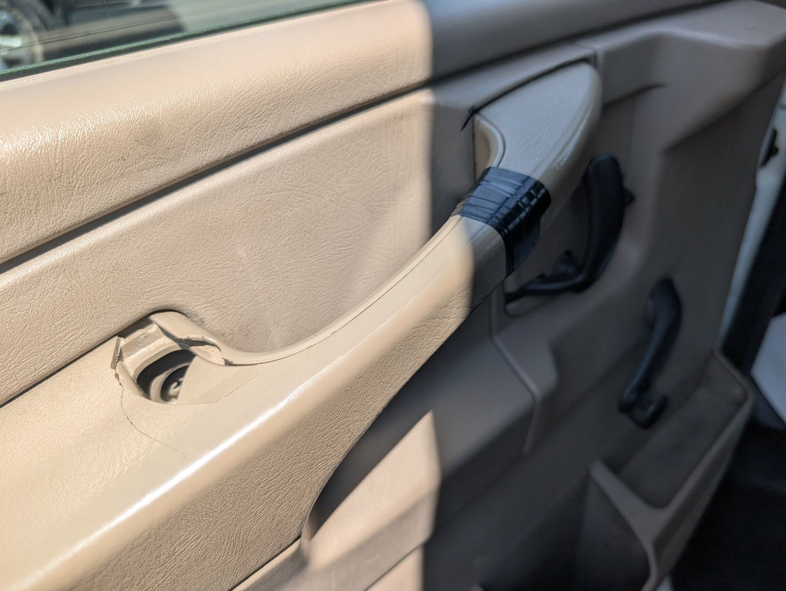 2009 Chevrolet Express Cutaway 80