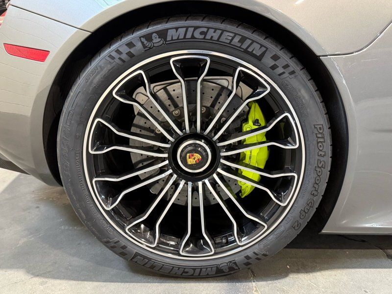 2015 Porsche 918 Spyder, photo 18