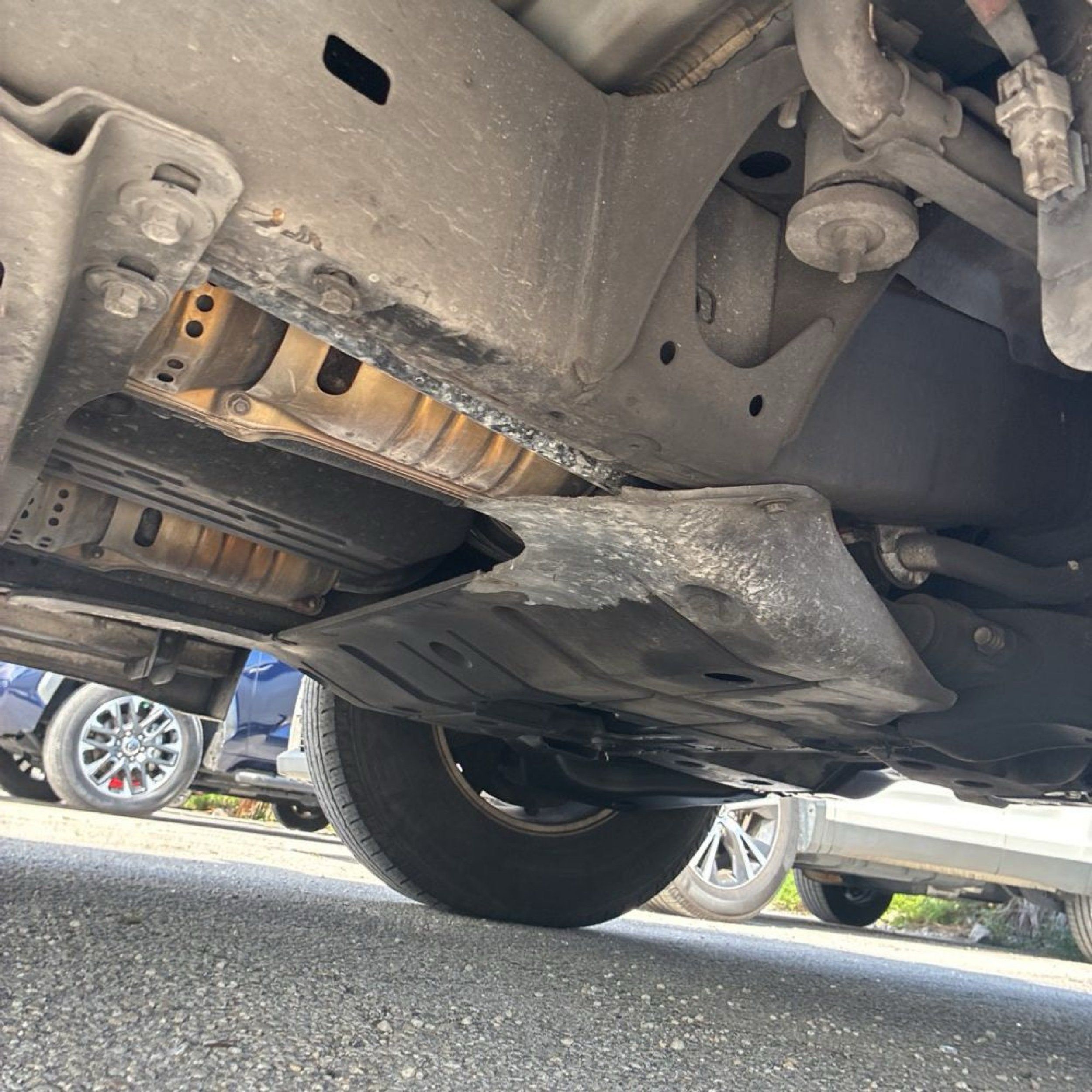 2000 Lexus LX 470 photo 12