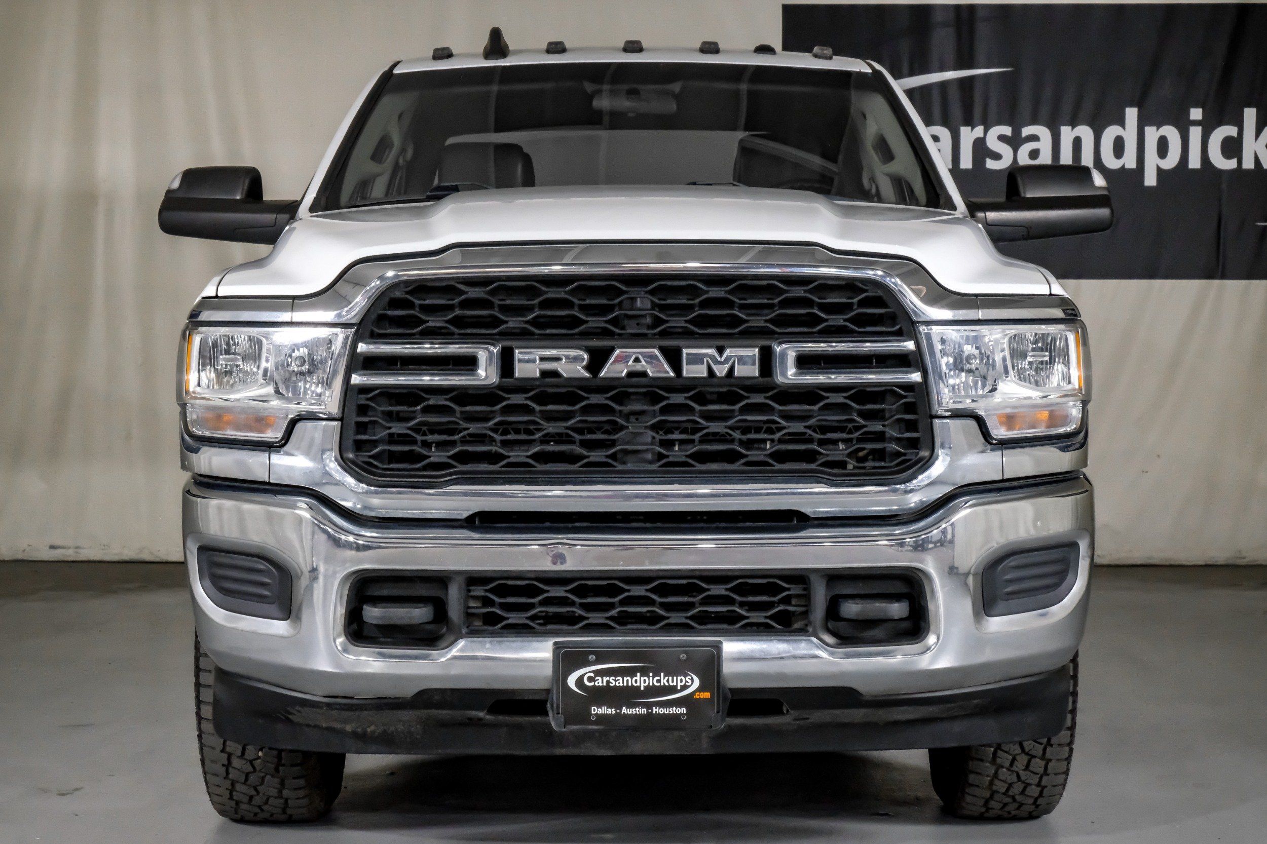 2020 Ram 2500 Tradesman photo 2