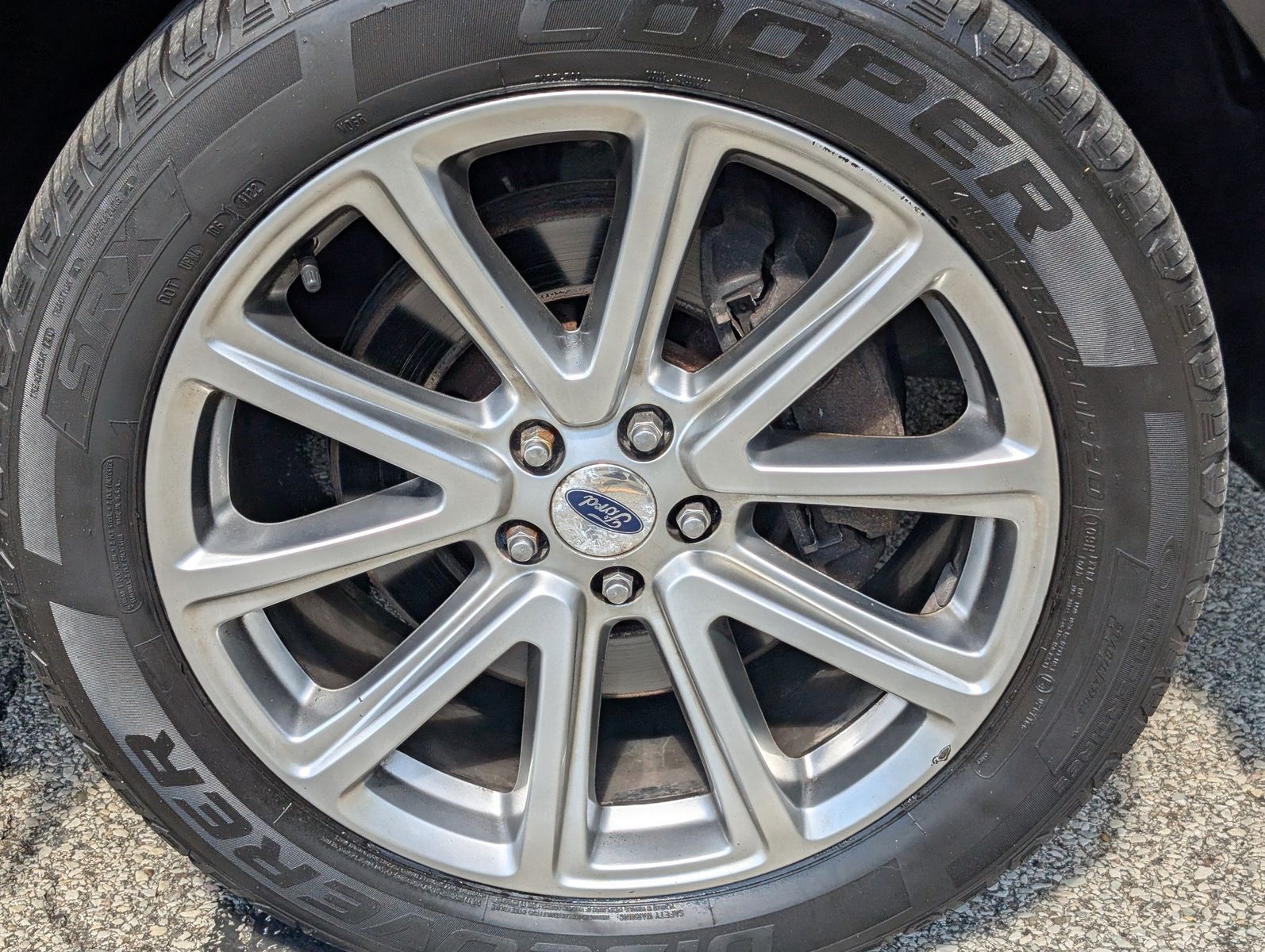 2017 Ford Explorer 18