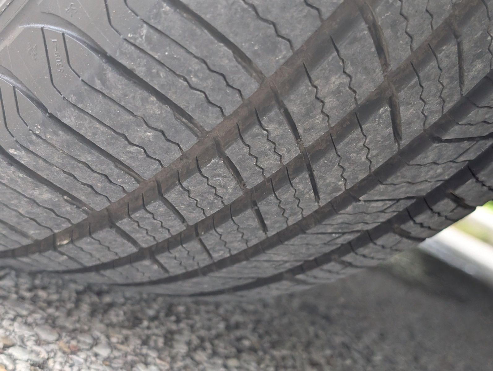 2005 Cadillac DeVille 27